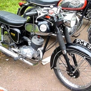 gawthorpe hall classic motorcycle show 2011 at 1080p bsa goldstar Triumph Hurricane X75  velocette - YouTube